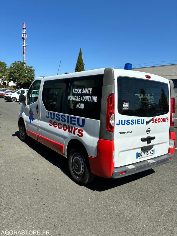 DG-715-NZ - Roulant - VASP - NISSAN PRIMASTAR - 178 174 Kms - Ambulance: afbeelding 3 DG-715-NZ - Roulant - VASP - NISSAN PRIMASTAR - 178 174 Kms - Ambulance: afbeelding 3