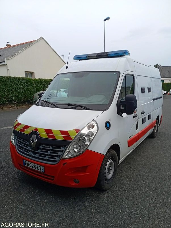 EH-025-LT - Roulant - RENAULT MASTER - VASP - 363 000 Kms - Ambulance: afbeelding 1 EH-025-LT - Roulant - RENAULT MASTER - VASP - 363 000 Kms - Ambulance: afbeelding 1