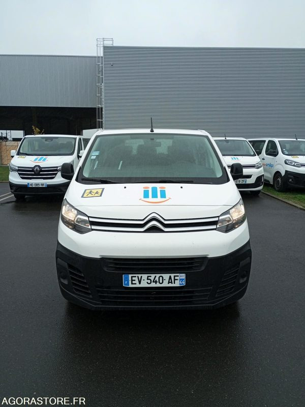 EV-540-AF - Roulant - CITROEN JUMPY SPACE TOURER - VP - 244 901 Kms - Minibus, Personenvervoer: afbeelding 5 EV-540-AF - Roulant - CITROEN JUMPY SPACE TOURER - VP - 244 901 Kms - Minibus, Personenvervoer: afbeelding 5
