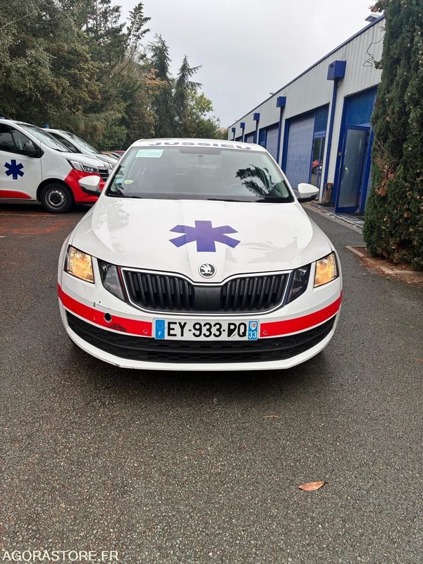 EY-933-PQ - Roulant - SKODA OCTAVIA - VP - 320 000 Kms - Personenwagen: afbeelding 2 EY-933-PQ - Roulant - SKODA OCTAVIA - VP - 320 000 Kms - Personenwagen: afbeelding 2