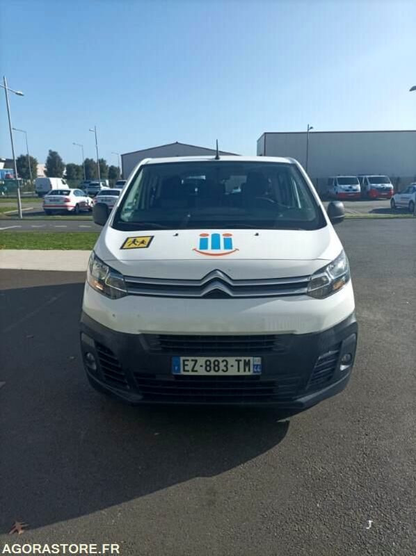 EZ-883-TM - Roulant - CITROEN JUMPY SPACE TOURER - VP - 261 461 Kms - Minibus, Personenvervoer: afbeelding 2 EZ-883-TM - Roulant - CITROEN JUMPY SPACE TOURER - VP - 261 461 Kms - Minibus, Personenvervoer: afbeelding 2