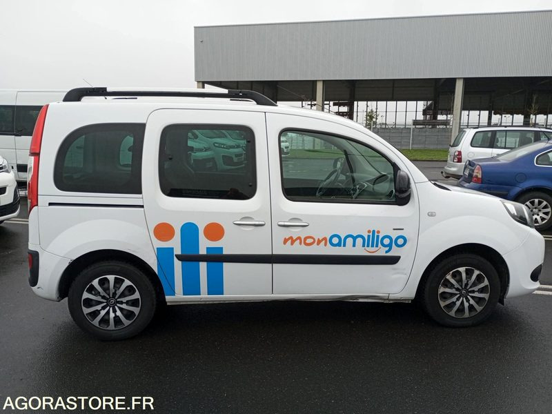 EZ-962-SA - Roulant - RENAULT KANGOO - VP - 178 777 Kms - Personenwagen: afbeelding 5 EZ-962-SA - Roulant - RENAULT KANGOO - VP - 178 777 Kms - Personenwagen: afbeelding 5