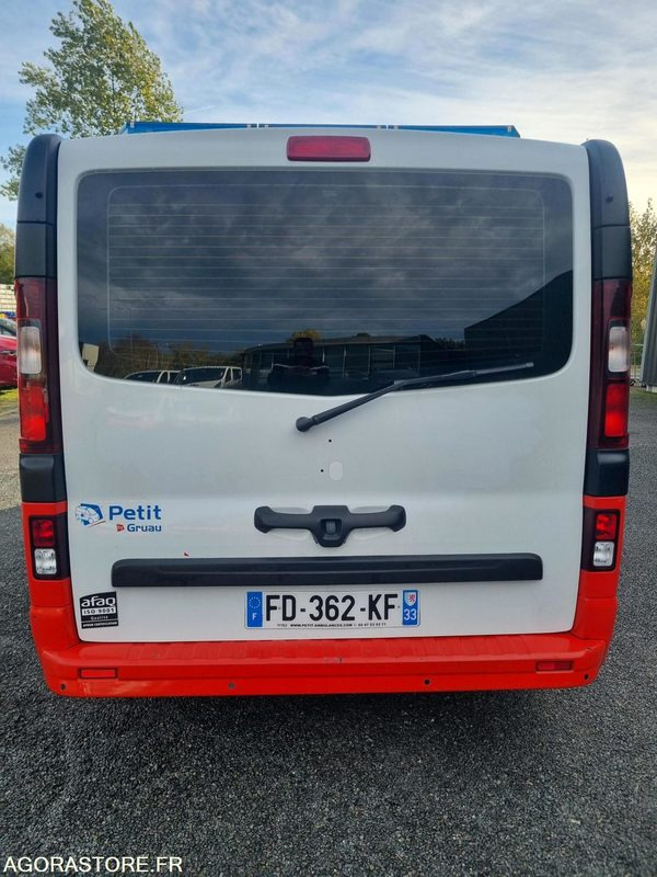 FD-362-KF - Non Roulant - RENAULT TRAFIC III - VASP - 195 000 Kms - Ambulance: afbeelding 4 FD-362-KF - Non Roulant - RENAULT TRAFIC III - VASP - 195 000 Kms - Ambulance: afbeelding 4