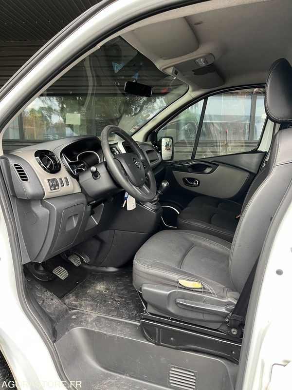 FD-968-KE - Non Roulant - RENAULT TRAFIC - VASP - 305 100 Kms - Ambulance: afbeelding 5 FD-968-KE - Non Roulant - RENAULT TRAFIC - VASP - 305 100 Kms - Ambulance: afbeelding 5