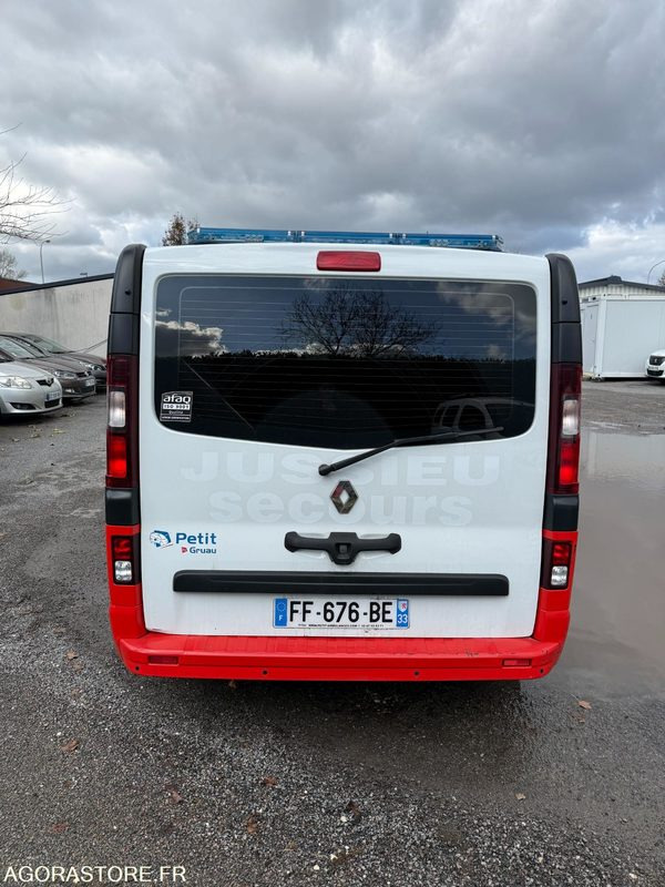 FF-676-BE - Non Roulant - RENAULT TRAFIC - VASP - 292 114 Kms - Ambulance: afbeelding 5 FF-676-BE - Non Roulant - RENAULT TRAFIC - VASP - 292 114 Kms - Ambulance: afbeelding 5