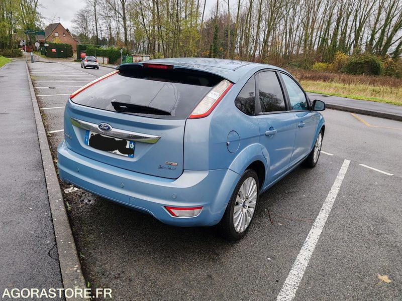 FORD FOCUS 1.6 TDCI 110 TITANIUM - Personenwagen: afbeelding 3 FORD FOCUS 1.6 TDCI 110 TITANIUM - Personenwagen: afbeelding 3