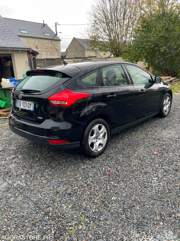 FORD-FOCUS-2015-170332KMS - Personenwagen: afbeelding 2 FORD-FOCUS-2015-170332KMS - Personenwagen: afbeelding 2
