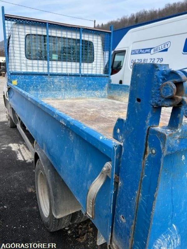 FOURGON BENNE 3.5 T IVECO DAILY 35-150 2018 120 000 KM - Kipper bestelwagen: afbeelding 4 FOURGON BENNE 3.5 T IVECO DAILY 35-150 2018 120 000 KM - Kipper bestelwagen: afbeelding 4