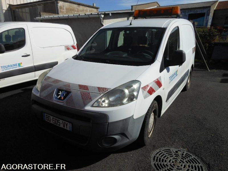 FOURGONNETTE PEUGEOT PARTNER (BE127) - Kleine bestelwagen: afbeelding 4 FOURGONNETTE PEUGEOT PARTNER (BE127) - Kleine bestelwagen: afbeelding 4