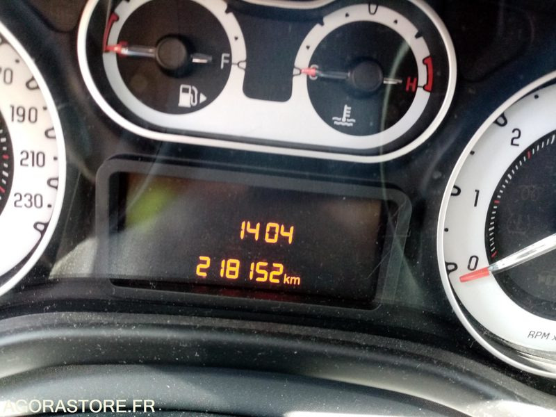 Fiat 500 L GNV POPSTAR MINISPACE DE 2016 - Personenwagen: afbeelding 4 Fiat 500 L GNV POPSTAR MINISPACE DE 2016 - Personenwagen: afbeelding 4