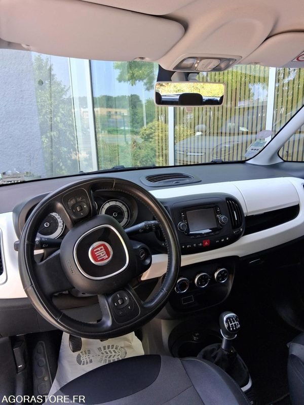 Fiat 500 L GNV POPSTAR MINISPACE DE 2016 - Personenwagen: afbeelding 2 Fiat 500 L GNV POPSTAR MINISPACE DE 2016 - Personenwagen: afbeelding 2