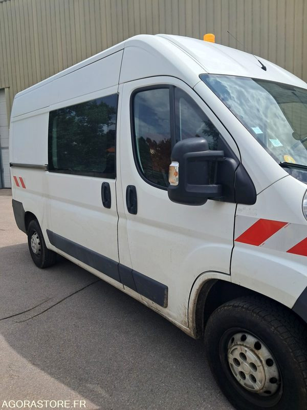 Fiat Ducato BY-418-ht - Kleine bestelwagen: afbeelding 2 Fiat Ducato BY-418-ht - Kleine bestelwagen: afbeelding 2