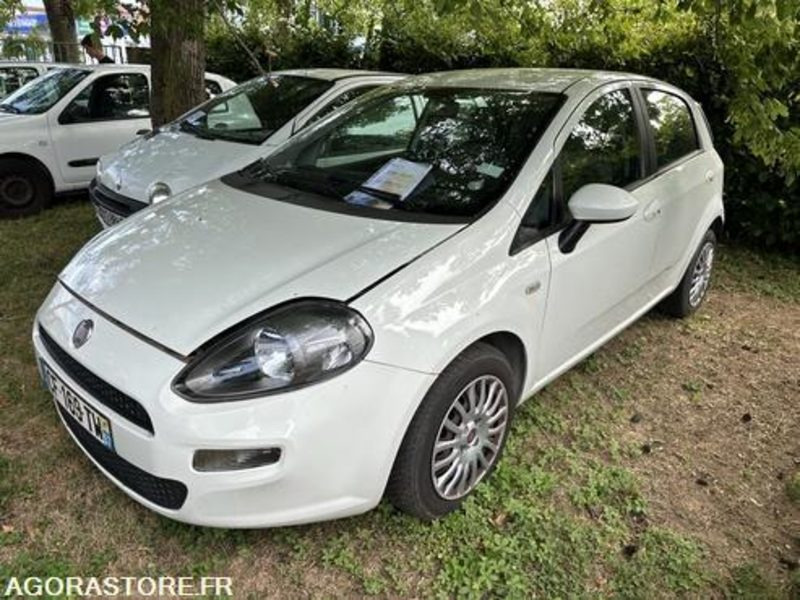 Fiat Punto - CF169TW - Personenwagen: afbeelding 1 Fiat Punto - CF169TW - Personenwagen: afbeelding 1