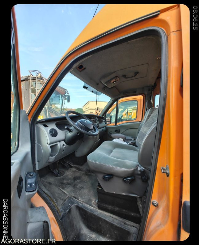 Fourgon Renault MASTER BZ-938-TX - Moteur tournant - Voyant airbag allumé - Gesloten bestelwagen: afbeelding 3 Fourgon Renault MASTER BZ-938-TX - Moteur tournant - Voyant airbag allumé - Gesloten bestelwagen: afbeelding 3