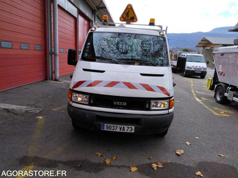 IVECO AMPLIROLL - Kipper bestelwagen: afbeelding 2 IVECO AMPLIROLL - Kipper bestelwagen: afbeelding 2