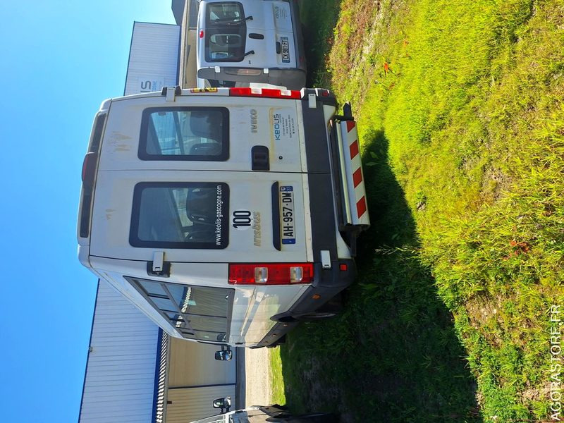 IVECO BUS DAILY N°092063 - Minibus, Personenvervoer: afbeelding 4 IVECO BUS DAILY N°092063 - Minibus, Personenvervoer: afbeelding 4