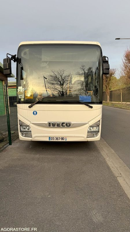 IVECO CROSSWAY CAR SCOLAIRE - 103 000 km - 2015 - Schoolbus: afbeelding 1 IVECO CROSSWAY CAR SCOLAIRE - 103 000 km - 2015 - Schoolbus: afbeelding 1