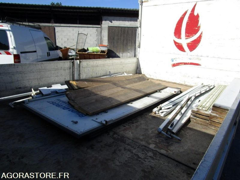 IVECO DAILY 35C11 du 28/04/2000 (Contrôle Technique joint) - Gesloten bestelwagen: afbeelding 5 IVECO DAILY 35C11 du 28/04/2000 (Contrôle Technique joint) - Gesloten bestelwagen: afbeelding 5
