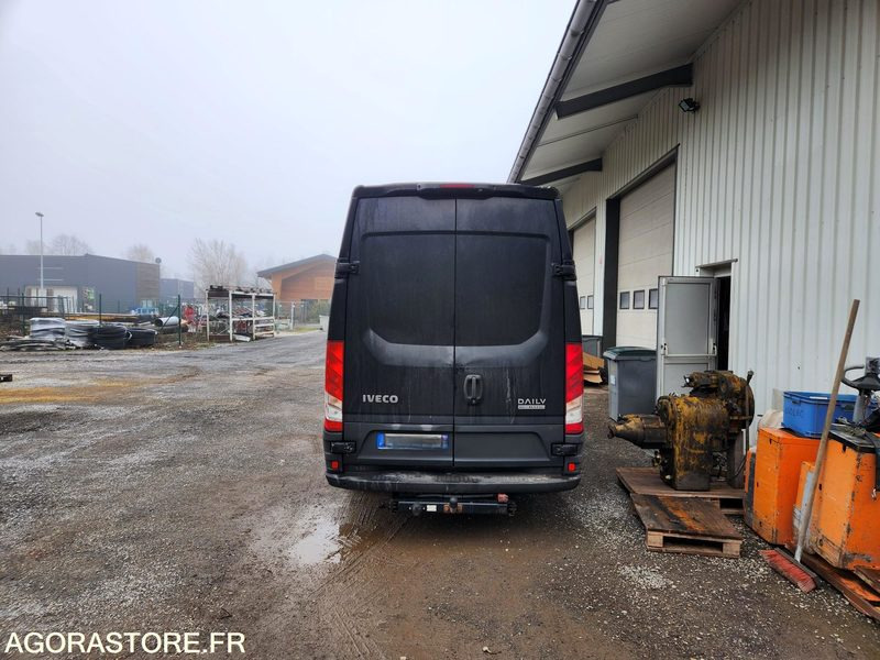 IVECO DAILY 35C21- 2017 / 170000 KM - Gesloten bestelwagen: afbeelding 4 IVECO DAILY 35C21- 2017 / 170000 KM - Gesloten bestelwagen: afbeelding 4