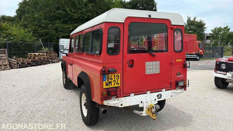 LAND ROVER DÉFENDER 110 - 67 933 Kms - 1999 - 8419 WM 74 - SUV: afbeelding 2 LAND ROVER DÉFENDER 110 - 67 933 Kms - 1999 - 8419 WM 74 - SUV: afbeelding 2