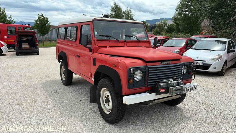 LAND ROVER DÉFENDER 110 - 67 933 Kms - 1999 - 8419 WM 74 - SUV: afbeelding 4 LAND ROVER DÉFENDER 110 - 67 933 Kms - 1999 - 8419 WM 74 - SUV: afbeelding 4