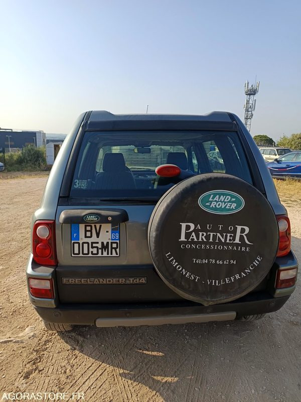 LAND ROVER FREELANDER - 2004 - 221800KMS - SUV: afbeelding 4 LAND ROVER FREELANDER - 2004 - 221800KMS - SUV: afbeelding 4