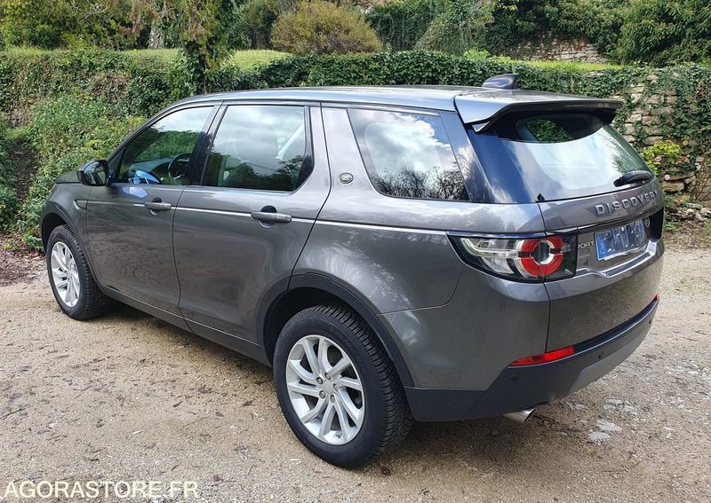 Land Rover Discovery - 2017 - 97500kms - EM645AP - SUV: afbeelding 2 Land Rover Discovery - 2017 - 97500kms - EM645AP - SUV: afbeelding 2
