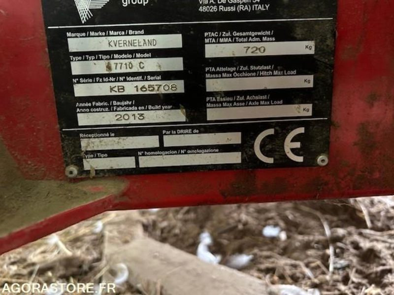 ENRUBANNEUSE PORTEE KVENERLAND 7710C - 2013 - Landbouwmachine: afbeelding 2 ENRUBANNEUSE PORTEE KVENERLAND 7710C - 2013 - Landbouwmachine: afbeelding 2