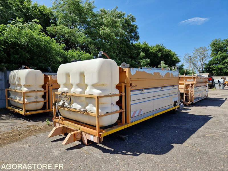 Lot de 4 saleuse Acometis 6 mètres cubes pour pièces - Zout/ Zandstrooier: afbeelding 1 Lot de 4 saleuse Acometis 6 mètres cubes pour pièces - Zout/ Zandstrooier: afbeelding 1