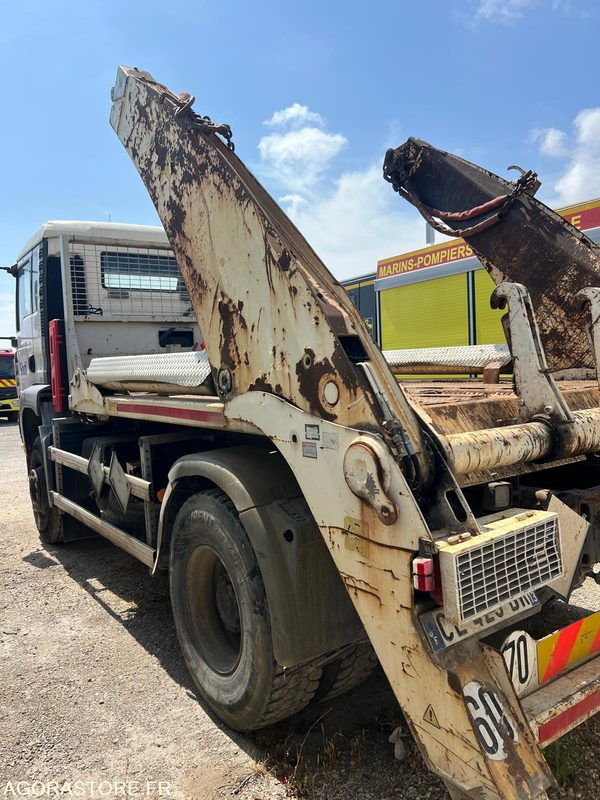 MAN 4X2 MULTICHAINE - 2005 - 538000 Kms - Portaalarmsysteem vrachtwagen: afbeelding 3 MAN 4X2 MULTICHAINE - 2005 - 538000 Kms - Portaalarmsysteem vrachtwagen: afbeelding 3