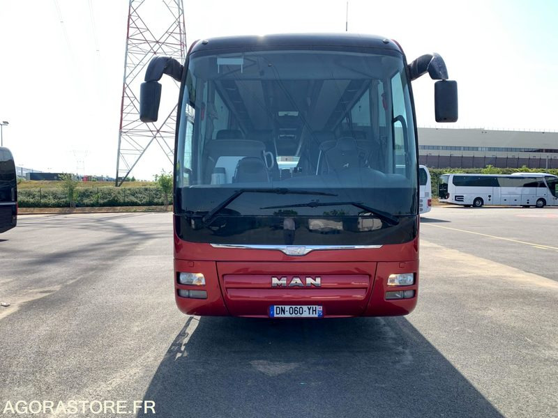 MAN R09 13 metres 2015 - 898600 kms - EURO 6 - Touringcar: afbeelding 2 MAN R09 13 metres 2015 - 898600 kms - EURO 6 - Touringcar: afbeelding 2