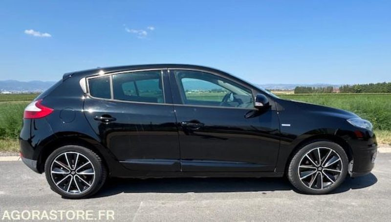 MEGANE 1.2 L TCE 115 CH BOSE EDITION - 2013 - 97 595 kms - Personenwagen: afbeelding 1 MEGANE 1.2 L TCE 115 CH BOSE EDITION - 2013 - 97 595 kms - Personenwagen: afbeelding 1