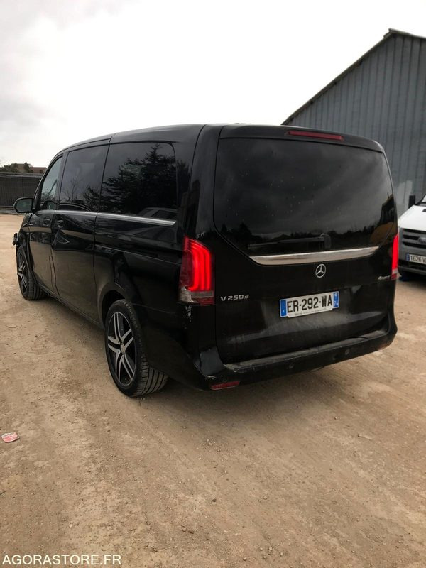 MERCEDES CLASSE V 250cdi 4 MATIC - 2017 / 441000 KM - Personenwagen: afbeelding 2 MERCEDES CLASSE V 250cdi 4 MATIC - 2017 / 441000 KM - Personenwagen: afbeelding 2