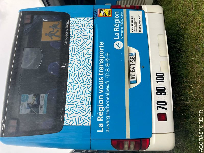 MERCEDES INTOURO N°093359 - Schoolbus: afbeelding 4 MERCEDES INTOURO N°093359 - Schoolbus: afbeelding 4