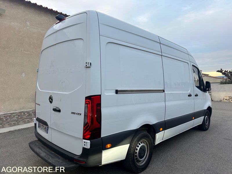 MERCEDES - SPRINTER - 2021 / 88000 KM - Gesloten bestelwagen: afbeelding 2 MERCEDES - SPRINTER - 2021 / 88000 KM - Gesloten bestelwagen: afbeelding 2