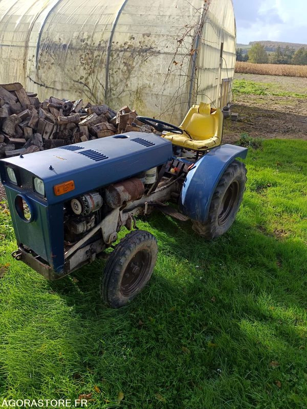 MICRO TRACTEUR AGRIA 4800 - Tractor: afbeelding 1 MICRO TRACTEUR AGRIA 4800 - Tractor: afbeelding 1