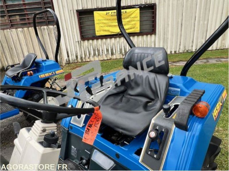 MICROTRACTEUR ISEKI 14 CV 4 ROUES MOTRICES DIESEL 1263H DANS L'ETAT ROULANT - Tractor: afbeelding 3 MICROTRACTEUR ISEKI 14 CV 4 ROUES MOTRICES DIESEL 1263H DANS L'ETAT ROULANT - Tractor: afbeelding 3