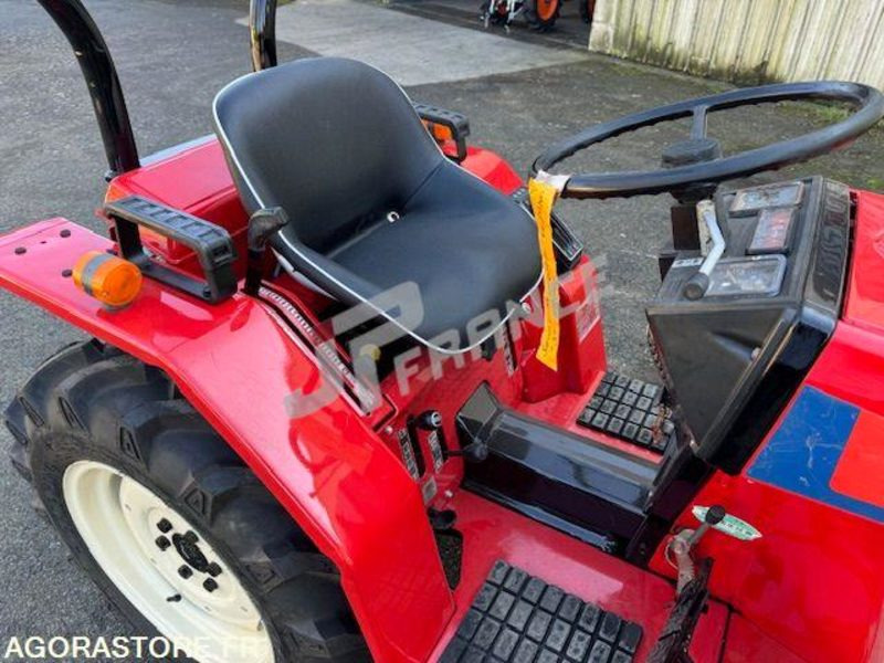 MICROTRACTEUR YANMAR 16CV 3 CYLINDRES DIESEL D'OCCASION 4 RM PDF 3 PTS COMPLET - Tractor: afbeelding 3 MICROTRACTEUR YANMAR 16CV 3 CYLINDRES DIESEL D'OCCASION 4 RM PDF 3 PTS COMPLET - Tractor: afbeelding 3