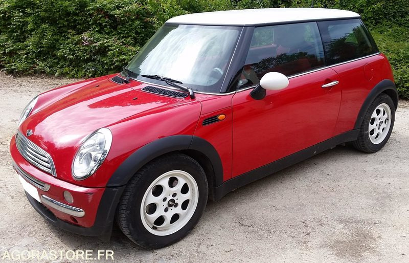 MINI COOPER 1.6 ESSENCE DE 12/2001 AVEC 123458 KM GARANTIS 1 ère MAIN - Personenwagen: afbeelding 1 MINI COOPER 1.6 ESSENCE DE 12/2001 AVEC 123458 KM GARANTIS 1 ère MAIN - Personenwagen: afbeelding 1