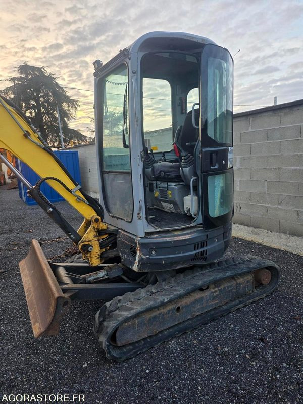 MINI PELLE NEW HOLLAND - E 29 B SR - 2012 - 4239 heures - Minigraafmachine: afbeelding 1 MINI PELLE NEW HOLLAND - E 29 B SR - 2012 - 4239 heures - Minigraafmachine: afbeelding 1