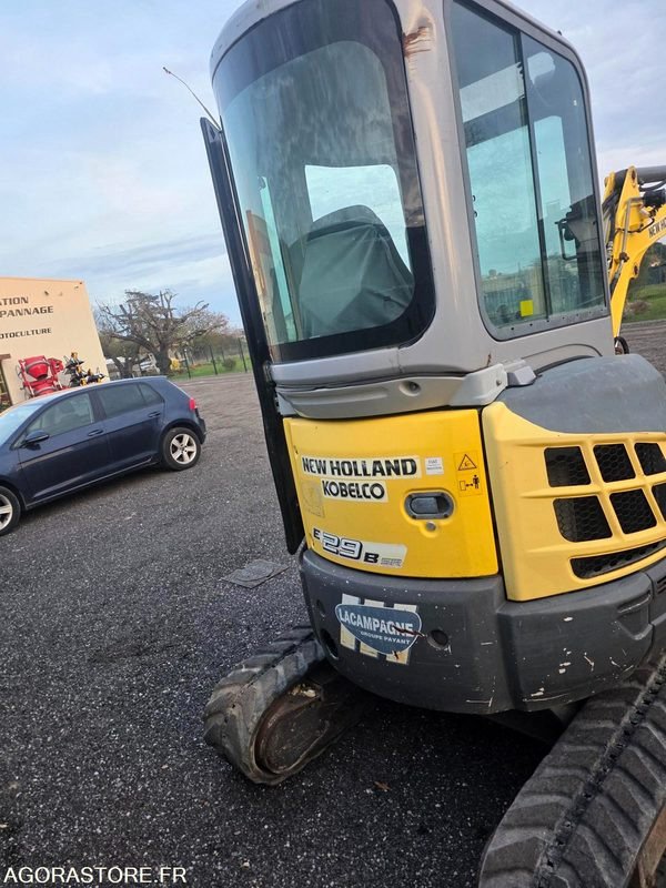 MINI PELLE NEW HOLLAND - E 29 B SR - 2012 - 4239 heures - Minigraafmachine: afbeelding 5 MINI PELLE NEW HOLLAND - E 29 B SR - 2012 - 4239 heures - Minigraafmachine: afbeelding 5