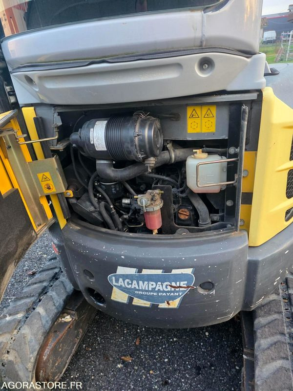 MINI PELLE NEW HOLLAND - E 29 B SR - 2012 - 4239 heures - Minigraafmachine: afbeelding 4 MINI PELLE NEW HOLLAND - E 29 B SR - 2012 - 4239 heures - Minigraafmachine: afbeelding 4