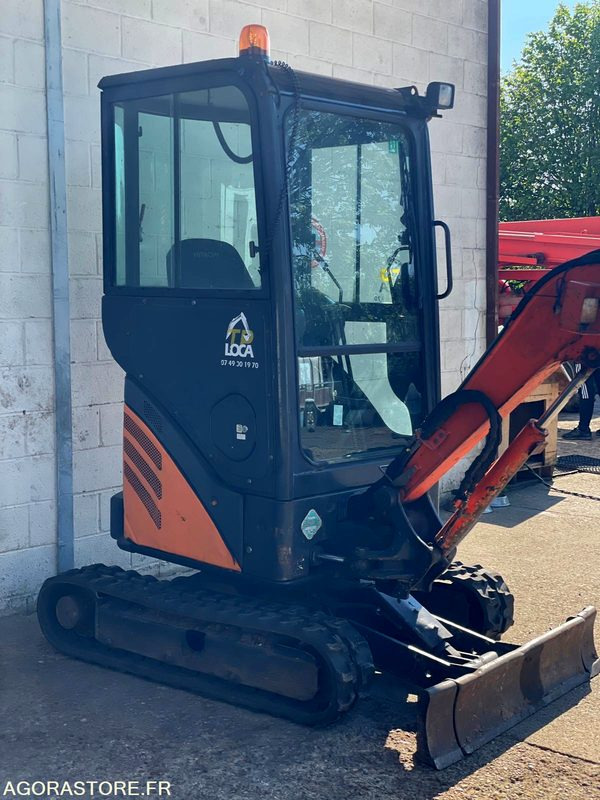 MINI-PELLE SUR CHENILLE CAOUTCHOUC HITACHI ZX17U-2 15CV 1.9T AVEC 3 GODETS - Graafmachine: afbeelding 5 MINI-PELLE SUR CHENILLE CAOUTCHOUC HITACHI ZX17U-2 15CV 1.9T AVEC 3 GODETS - Graafmachine: afbeelding 5