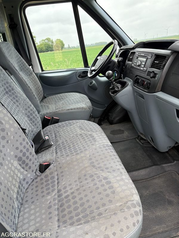 MINIBUS FORD TRANSIT Moteur neuf - Minibus, Personenvervoer: afbeelding 4 MINIBUS FORD TRANSIT Moteur neuf - Minibus, Personenvervoer: afbeelding 4