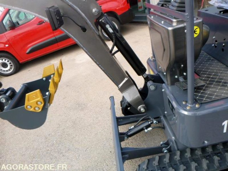 MINIPELLE NEUVE YCW 1T5 EURO5 - 2025 + 3 godets - Graafmachine: afbeelding 2 MINIPELLE NEUVE YCW 1T5 EURO5 - 2025 + 3 godets - Graafmachine: afbeelding 2