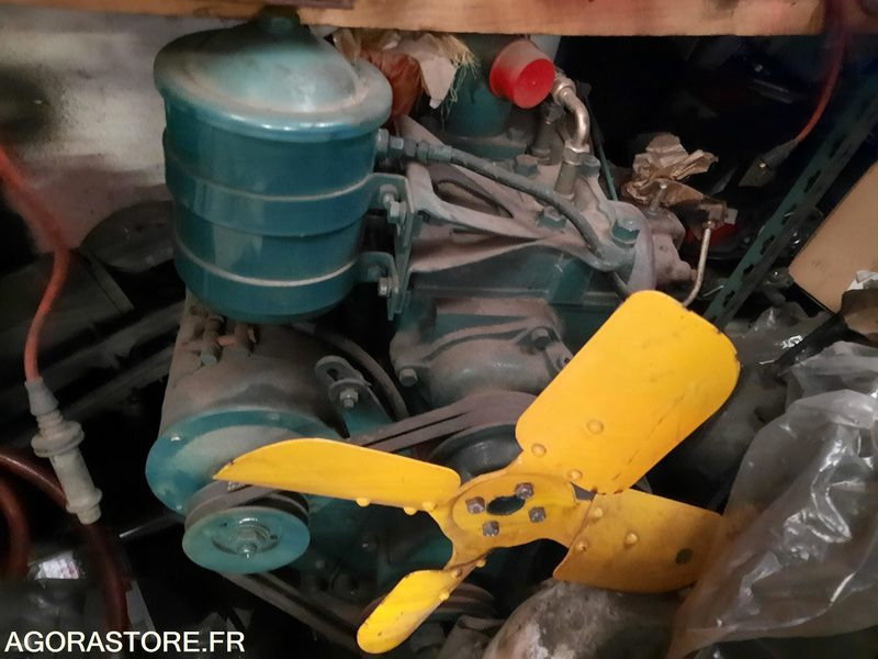 MOTEUR ESSENCE JEEP WILLIS M201 24V - NEUF COMPLET - Gereedschap/ Toebehoor: afbeelding 2 MOTEUR ESSENCE JEEP WILLIS M201 24V - NEUF COMPLET - Gereedschap/ Toebehoor: afbeelding 2