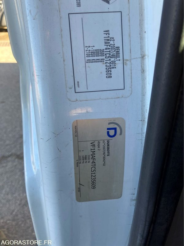 Master VU 4p Fourgon GD CONFORT - 2014 / 163463 KM (P1511126) - Gesloten bestelwagen: afbeelding 3 Master VU 4p Fourgon GD CONFORT - 2014 / 163463 KM (P1511126) - Gesloten bestelwagen: afbeelding 3