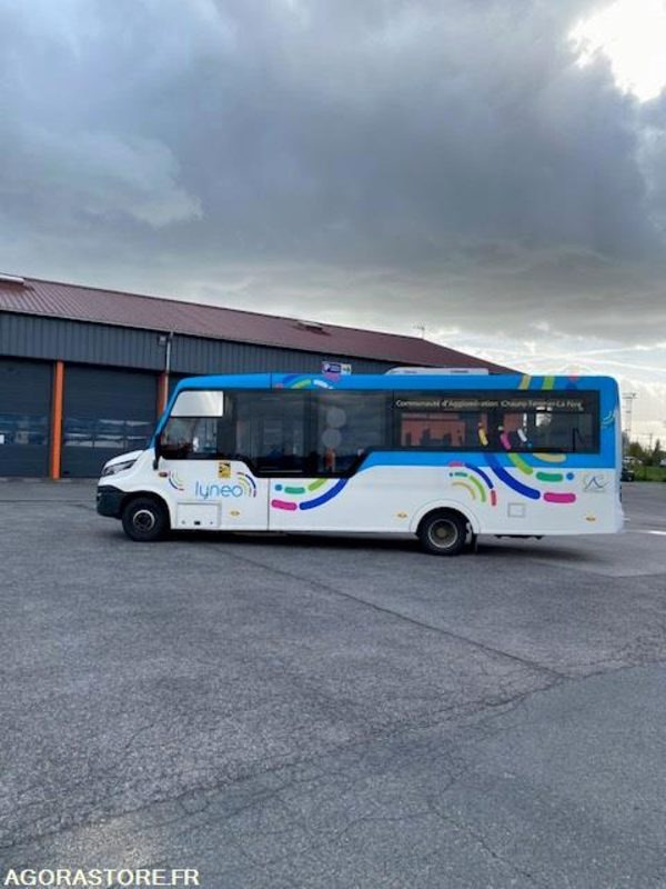 Minibus INDCAR MOBI LOW ENTRY - 27 places - PMR - Minibus, Personenvervoer: afbeelding 3 Minibus INDCAR MOBI LOW ENTRY - 27 places - PMR - Minibus, Personenvervoer: afbeelding 3