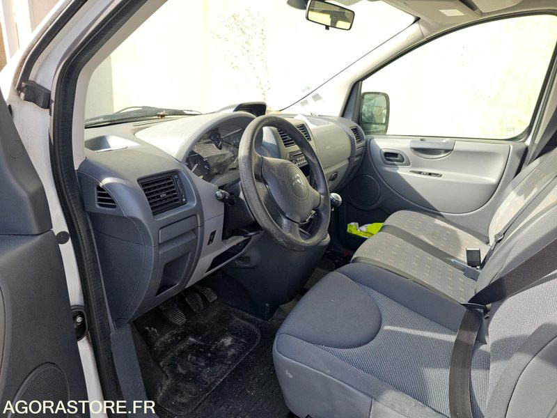 Minibus JUMPY "sans CT" non roulant - Minibus, Personenvervoer: afbeelding 3 Minibus JUMPY "sans CT" non roulant - Minibus, Personenvervoer: afbeelding 3