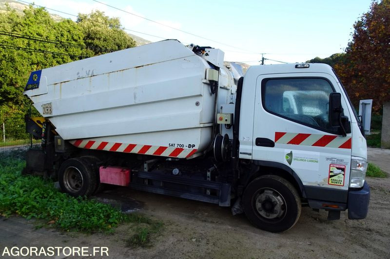 Mitsubishi Fuso - Vuilniswagen: afbeelding 5 Mitsubishi Fuso - Vuilniswagen: afbeelding 5